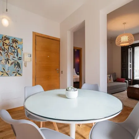 Apartamento Exterior En Lavapies Alquiler Temporal Madrid Buitenkant foto